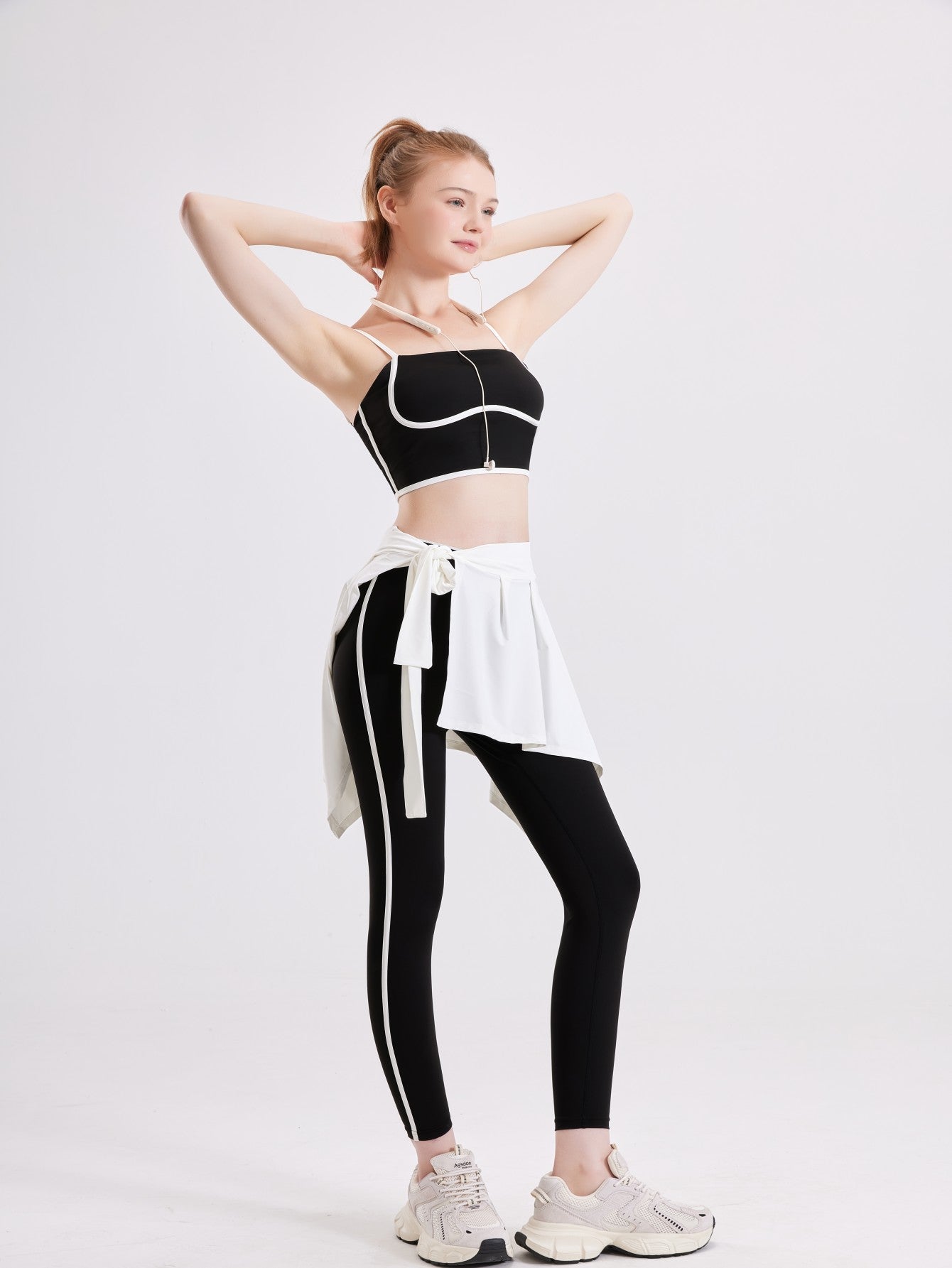 Women's Sportswear Two-Piece  Yoga Suit, Spaghetti Strap Round Neck Short  Bra and Slim Fit Sports Leggings Set,