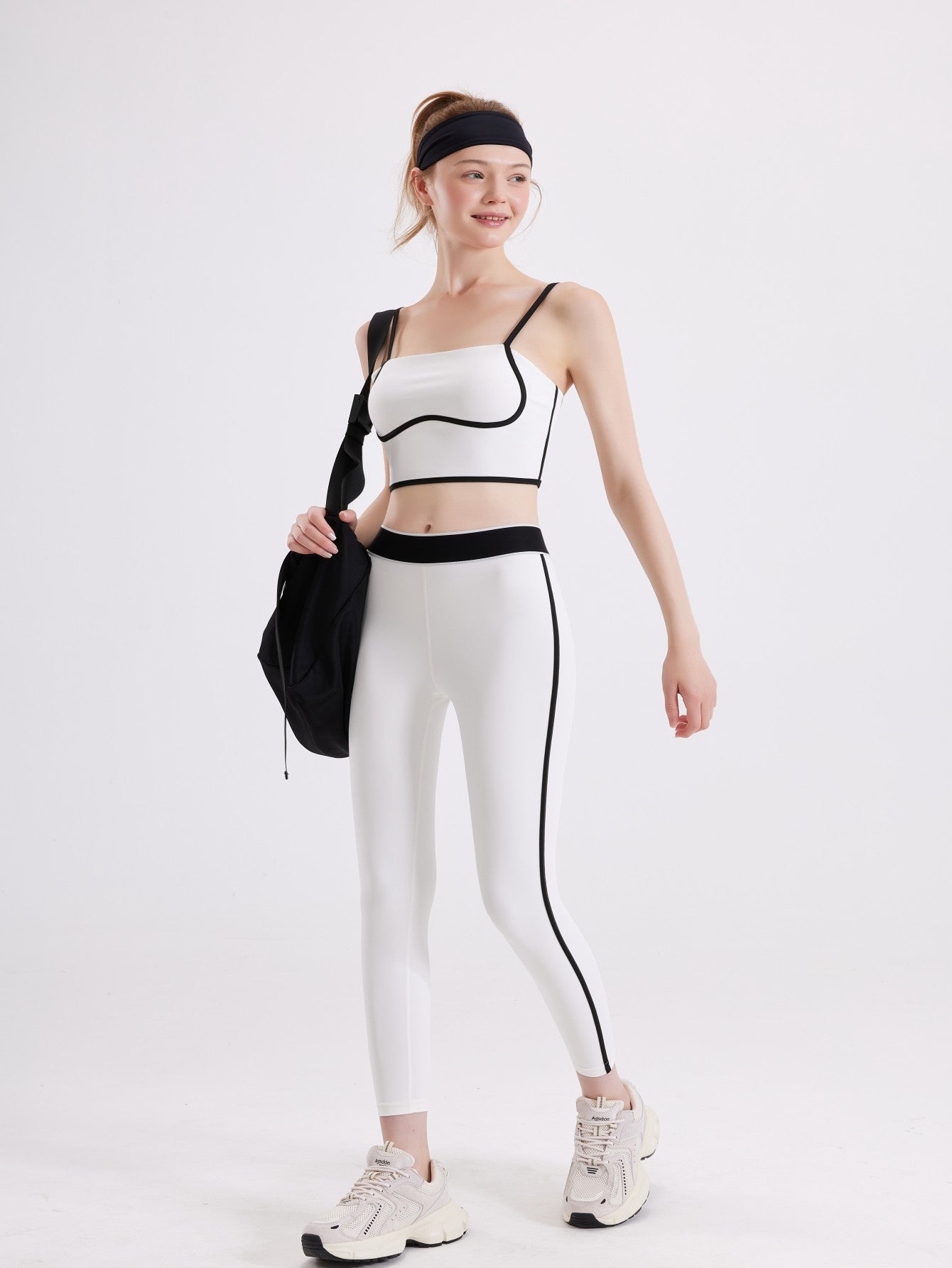 Women's Sportswear Two-Piece  Yoga Suit, Spaghetti Strap Round Neck Short  Bra and Slim Fit Sports Leggings Set,